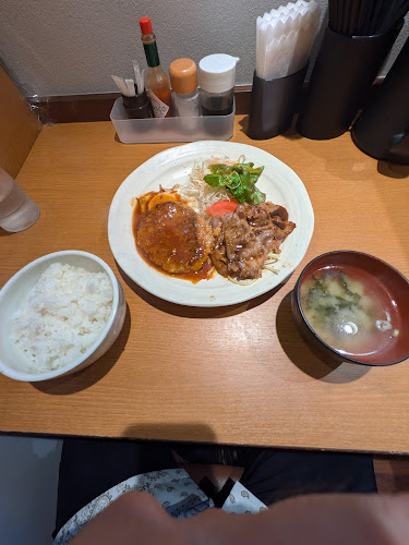 洋食屋マック - 飲食業