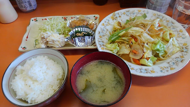 〒085-0821 北海道釧路市鶴ケ岱２丁目１１−１５