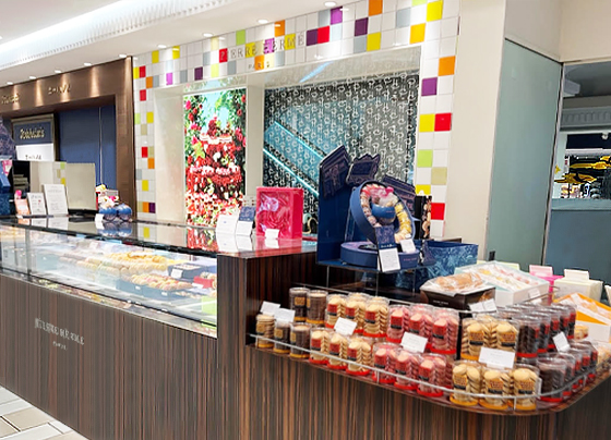 ピエール・エルメ・パリ 大丸神戸店