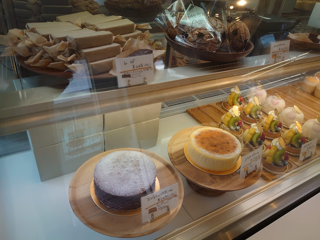 Opinii despre Pâtisserie Chocolatier kotonowa în 山形市 - 飲食業