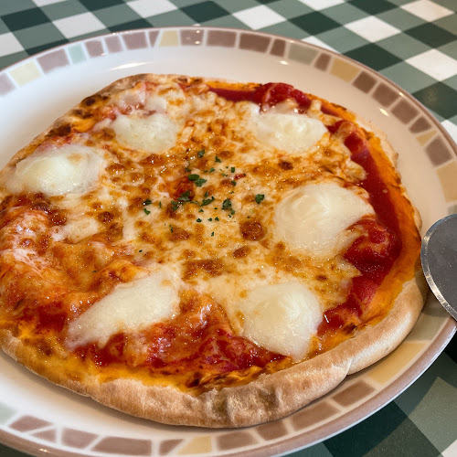 〒133-0043 東京都江戸川区松本１丁目３４−１２