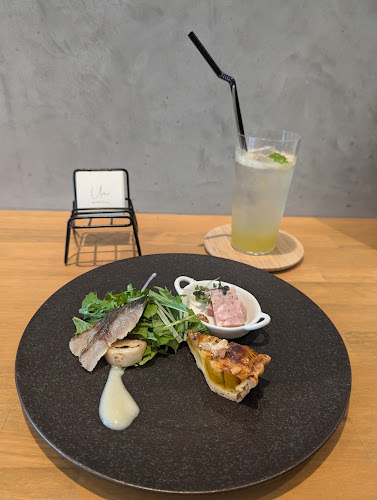 ビストロ ユニート - 飲食業