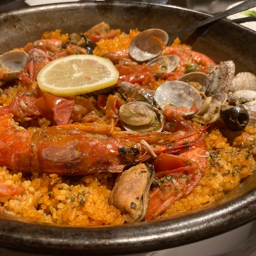 ビストロ HANA - 飲食業