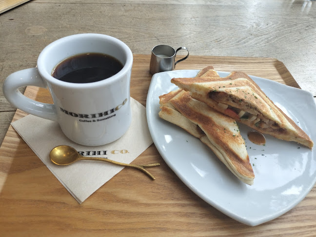 〒060-0061 北海道札幌市中央区南１条西１２丁目４−１８２ AS ビル 1F