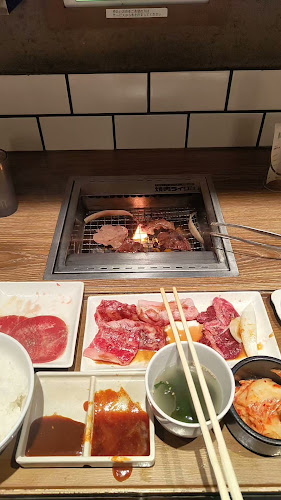 焼肉ライク 新宿西口店 - 飲食業