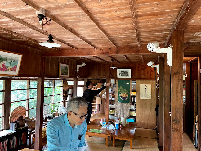 〒903-0801 沖縄県那覇市首里末吉町２丁目１２４−２