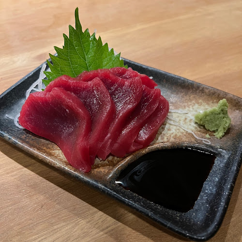 Comentarii opinii despre 牡蠣と串 TO-MAS