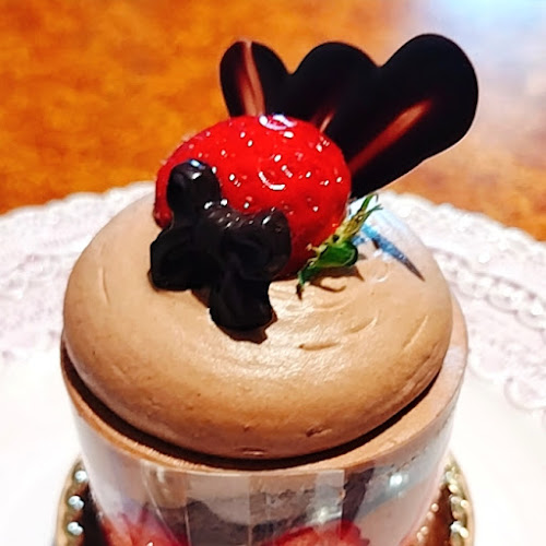 〒530-0015 大阪府大阪市北区中崎西１丁目７−３６