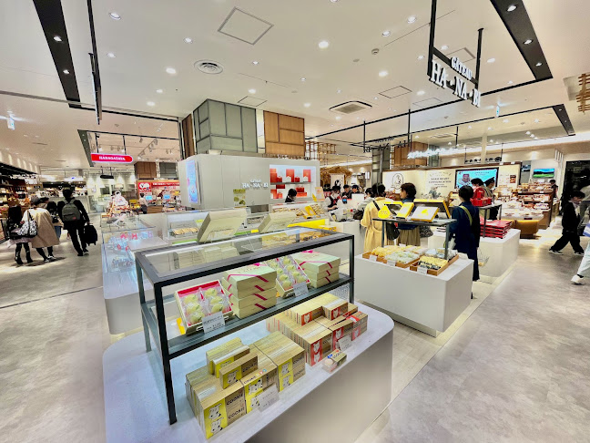 Opinii despre GATEAU HA・NA・BI（ガトウ専科） în 新潟市 - 飲食業