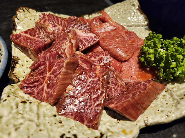 肉家 串八 - 飲食業