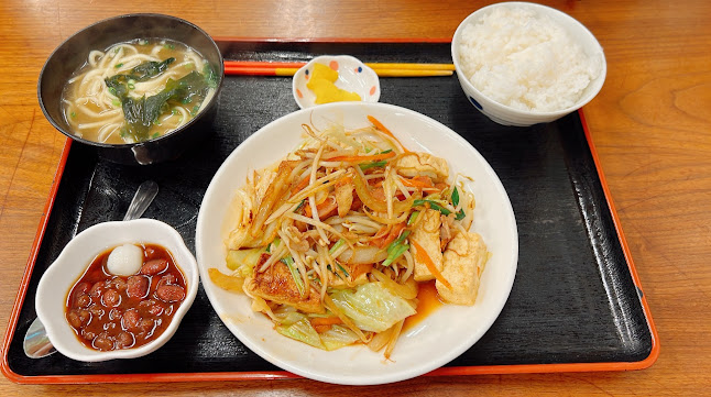 〒905-0013 沖縄県名護市城１丁目４−１１ 名護市営市場 ２階