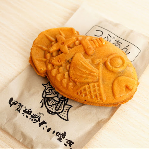 甲賀米粉たい焼き 徳島店(Japanese fish-shaped cake) - 飲食業