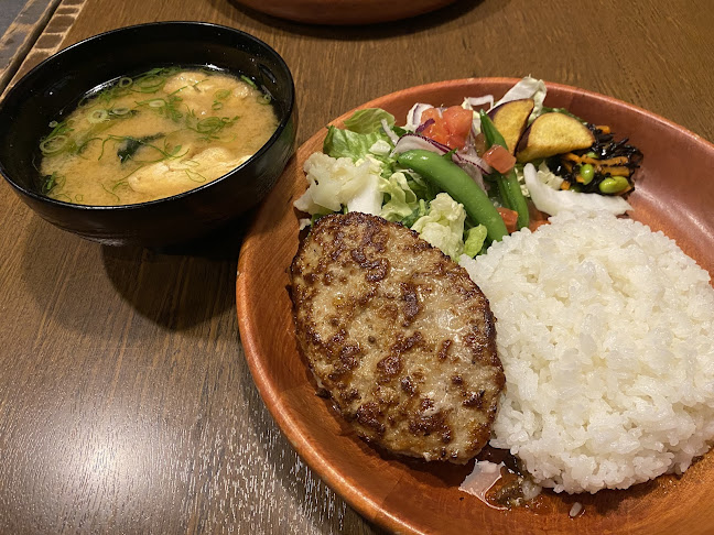 びっくりドンキー 橿原店 - 飲食業