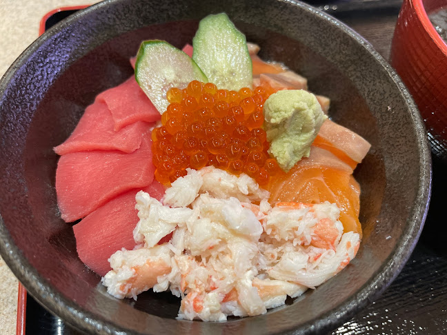 きときと寿し富山駅店 とやマルシェのれん横丁 - 富山市