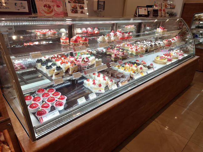 シャトレーゼ 千種宮根台店 - 飲食業