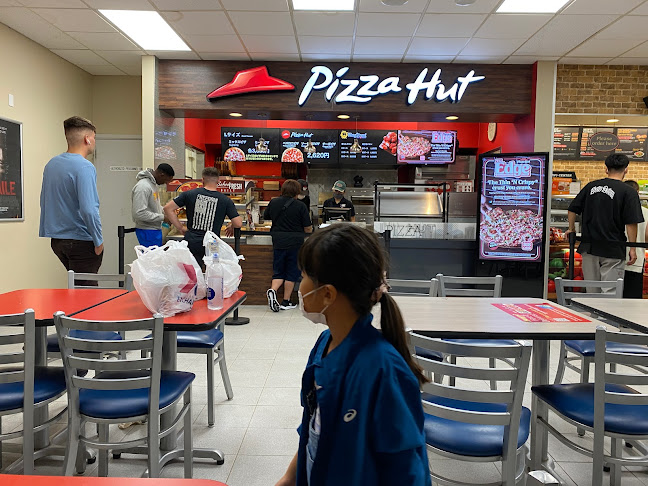 Opinii despre ピザハット în 宜野湾市 - 飲食業