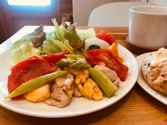 Opinii despre nicocafe 328 ニコカフェ328 în 台東区 - 飲食業