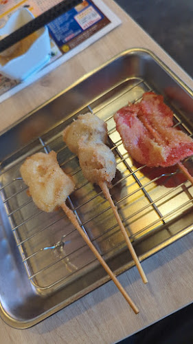 Opinii despre 揚げたて串揚げと焼き鳥 大衆串横丁てっちゃん キラリス函館駅前店 în 函館市 - 飲食業