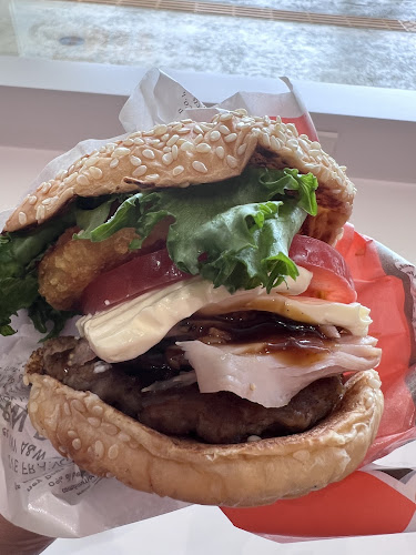 Opinii despre A&W イーアス沖縄豊崎店 în 豊見城市 - 飲食業