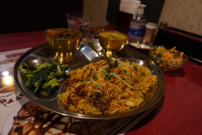 プルナディープ - 飲食業