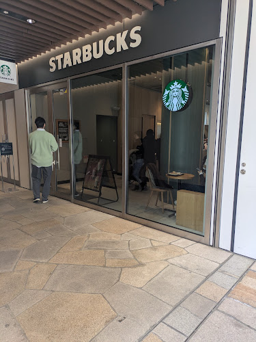 Comentarii opinii despre スターバックス コーヒー 中野セントラルパーク店