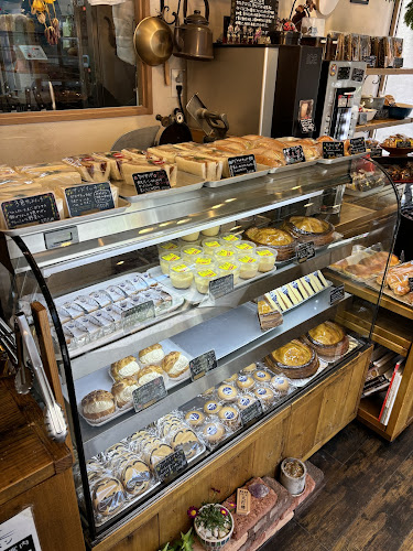 Opinii despre つばめパン în 町田市 - 飲食業