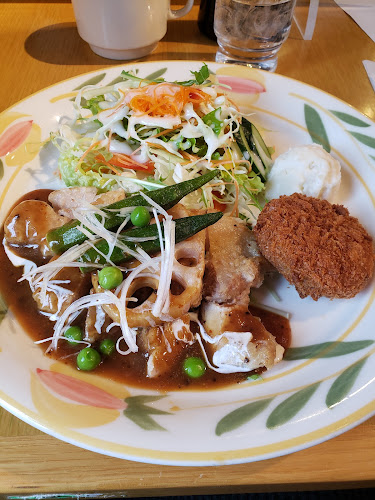 メルヘン 金沢産業振興センター店 - 飲食業