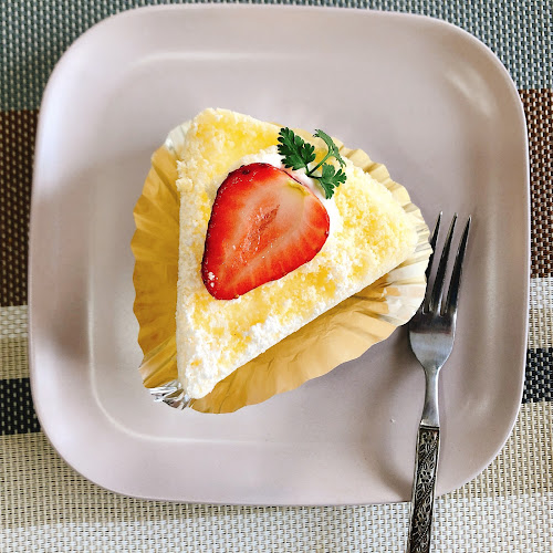 Opinii despre GATEAUX DE L'ERMITAGE în 徳島市 - 飲食業