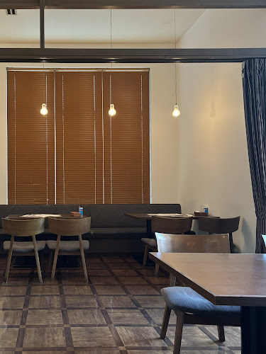 〒651-0085 兵庫県神戸市中央区八幡通４丁目１−２７ Ｄグラフォート神戸三宮タワー 1F