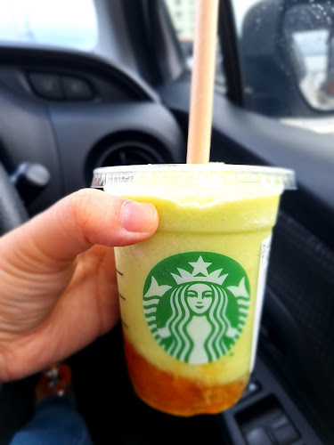 スターバックス コーヒー 沖縄アブロうるま店 - うるま市