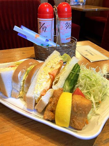 Comentarii opinii despre コメダ珈琲店 五女子店