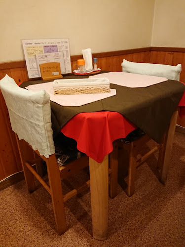 洋食屋スヤマ - 飲食業