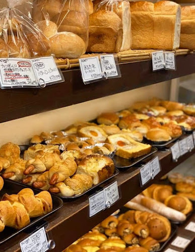 Opinii despre JACOMO’S a Bakery ジャコモズ ア ベーカリー în 藤沢市 - 飲食業
