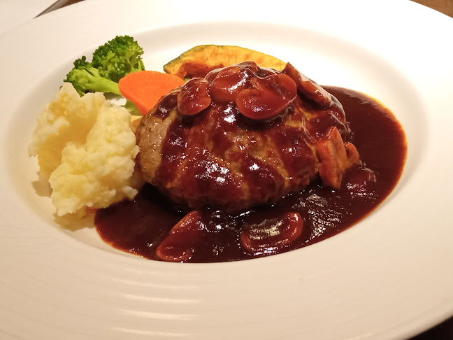 新宿中村屋オリーブハウスダイニング - 飲食業