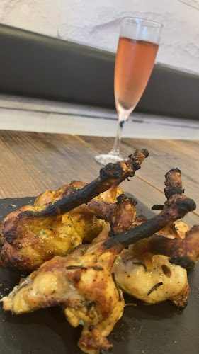 Opinii despre CaCa Grill & Pizza în 横浜市 - 飲食業