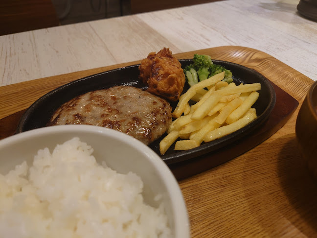 ファイヤーバーグ 北18条店 - 飲食業