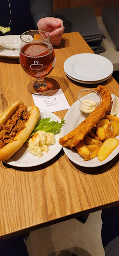 TIELS TEA & TAPS - 飲食業