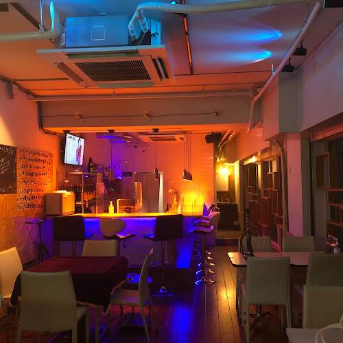 ダイニングバー ターゲット