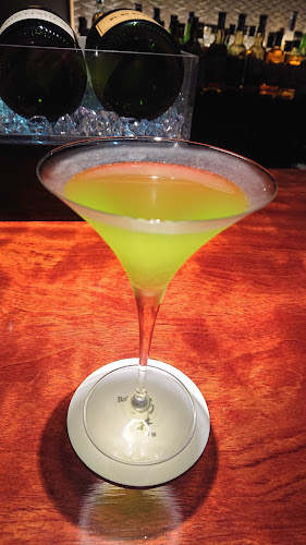 〒430-0944 静岡県浜松市中央区田町３３１−１２ 1 階 南