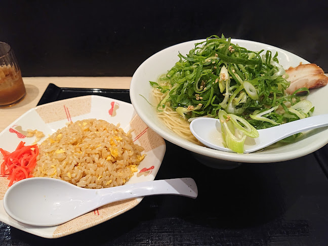 〒532-0011 大阪府大阪市淀川区西中島５丁目１６−１ JR東海新大阪駅 新幹線改札口内