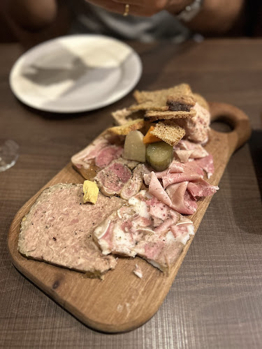 ビストロ デ シュナパン