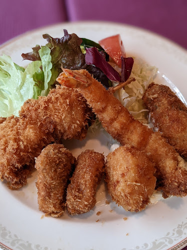 〒930-0018 富山県富山市千歳町１丁目６−１８