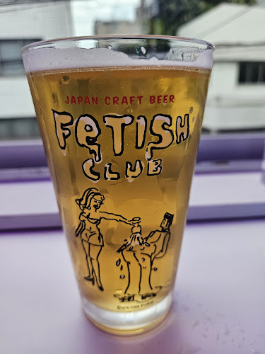 Opinii despre FETISH CLUB Tokyo BrewLab＋Bar ークラフトビール醸造所併設のビアバー în 港区 - 飲食業