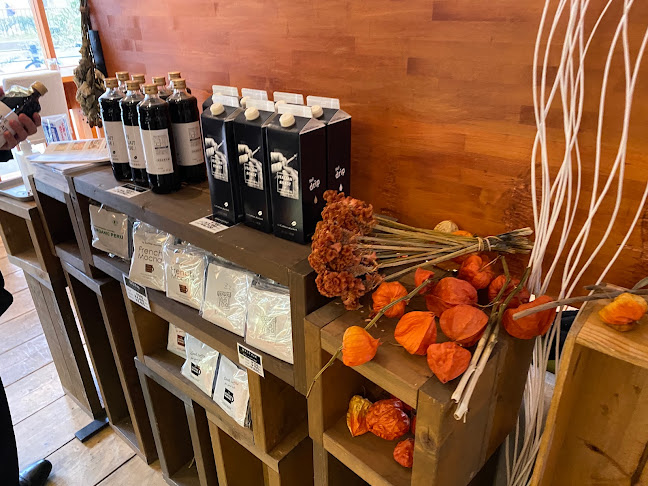 Comentarii opinii despre The Coffee Market 145