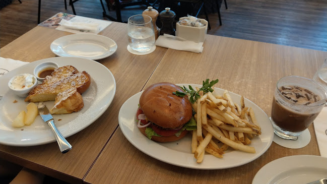 サラベス 東京店 - 飲食業