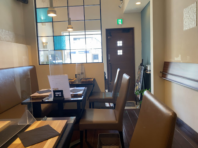 洋食店 あどの色