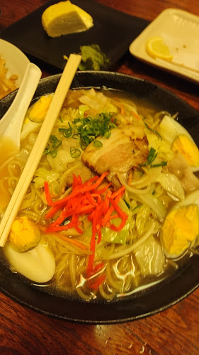 〒780-0870 高知県高知市本町１丁目４−１８