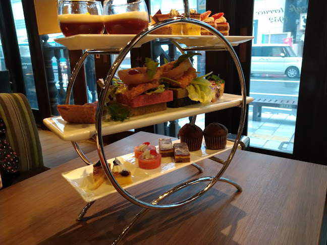 Opinii despre カフェテラス 1952 în 浜松市 - 飲食業