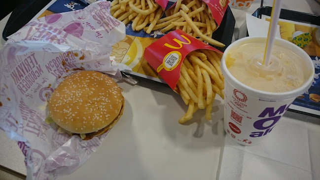 マクドナルド 北花田店 - 飲食業