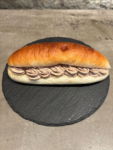 mills by TruffleBAKERY 長野店《ミルズ バイ トリュフベーカリー》 - 長野市